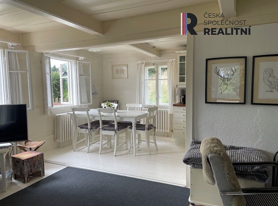 Prodej rodinného domu 180 m², pozemek 1133 m² – fotografie 2