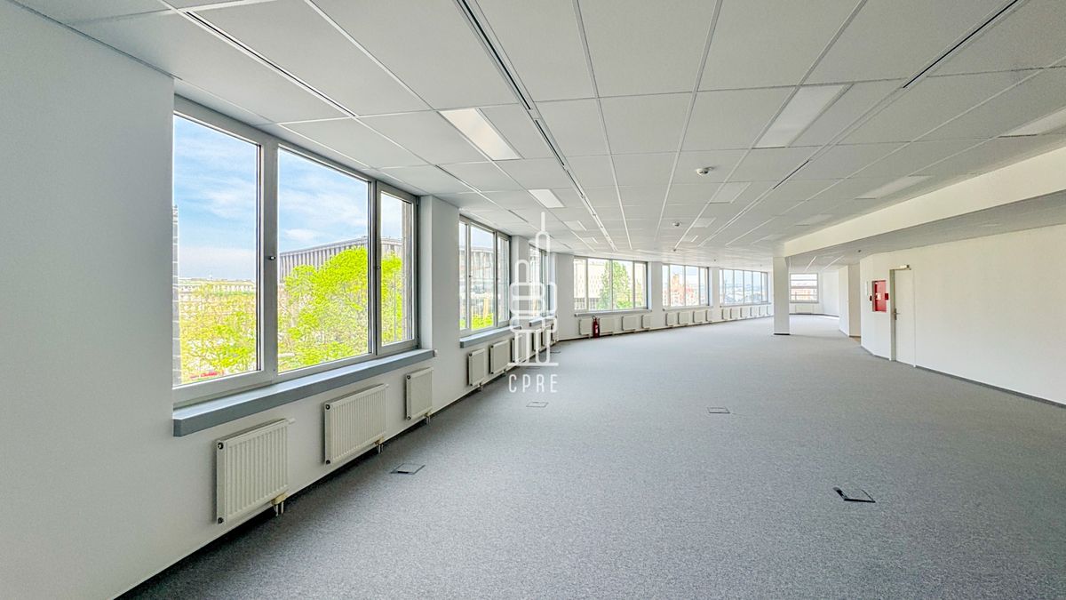 Pronájem kanceláře 480 m² – fotografie 2