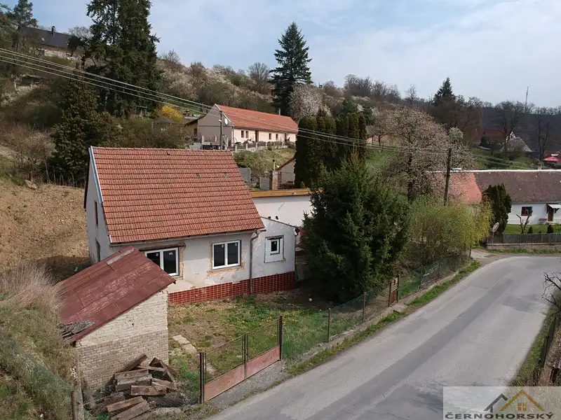 Prodej rodinného domu 135 m², pozemek 1090 m², Městečko – náhled fotky 3
