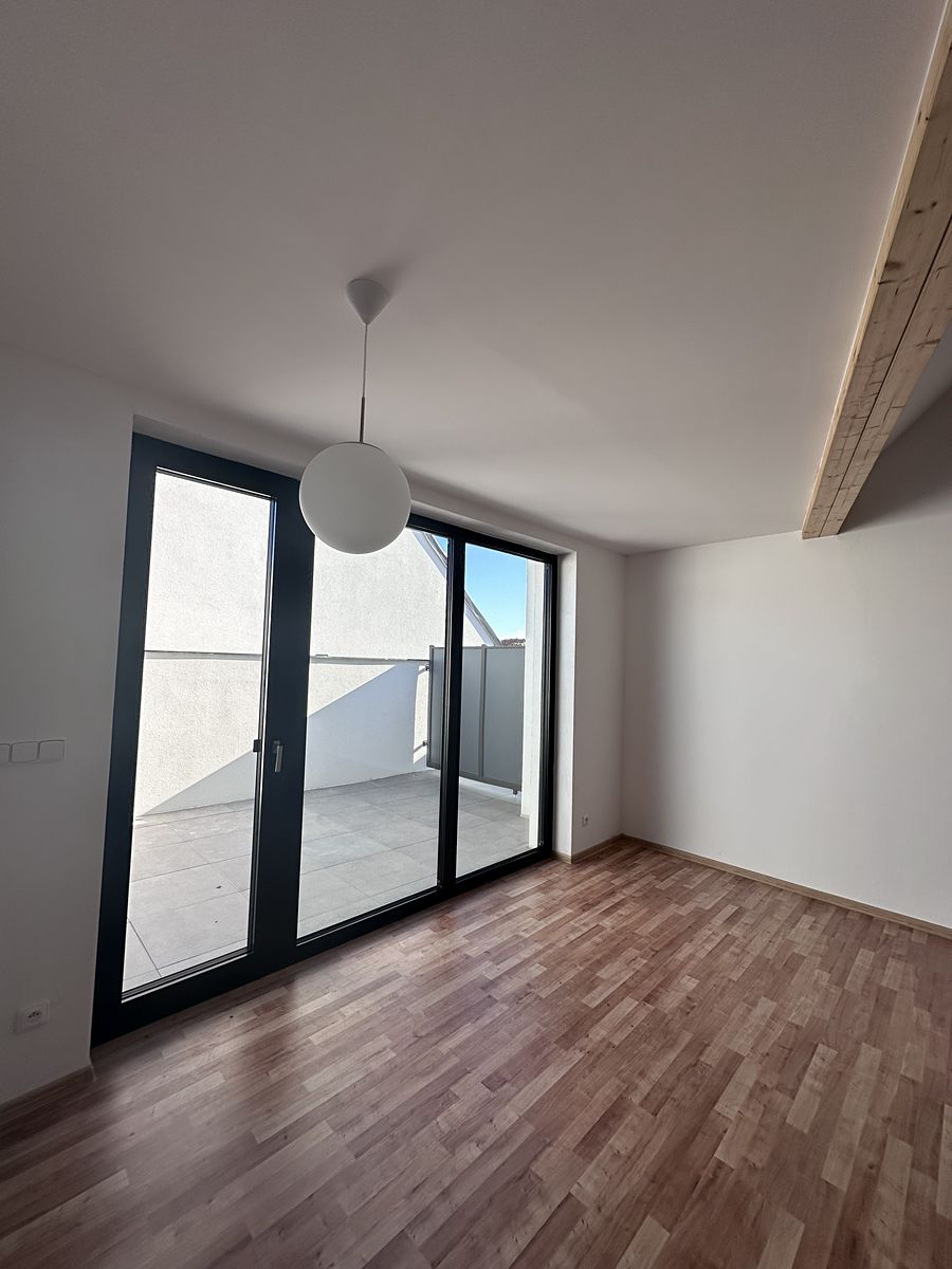 Pronájem bytu 1+kk 53 m² – fotografie 4