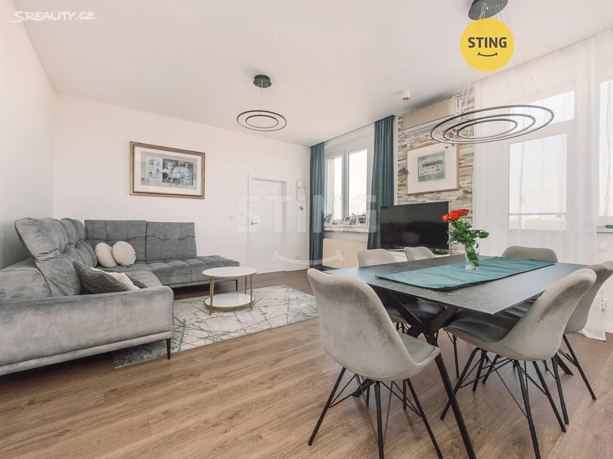 Prodej bytu 3+kk 77 m², Pardubice