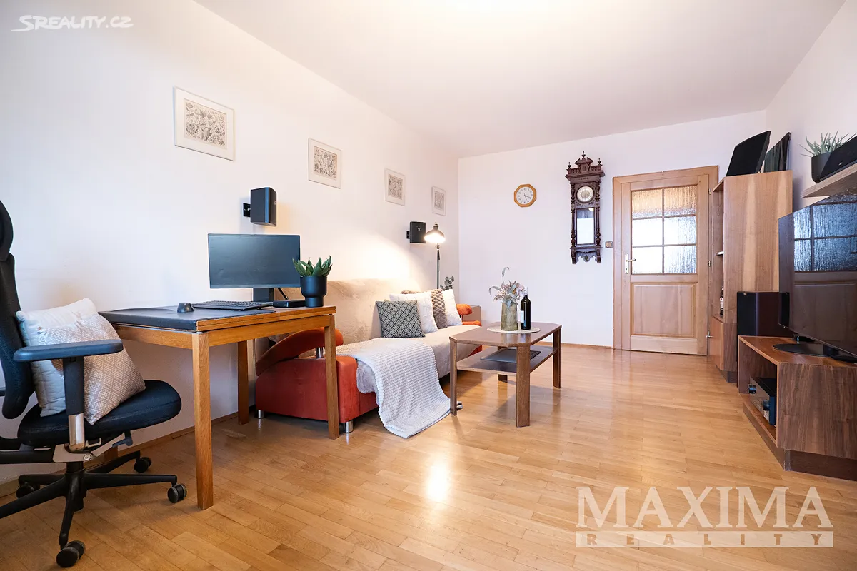 Prodej bytu 3+1 79 m² – pohled 2