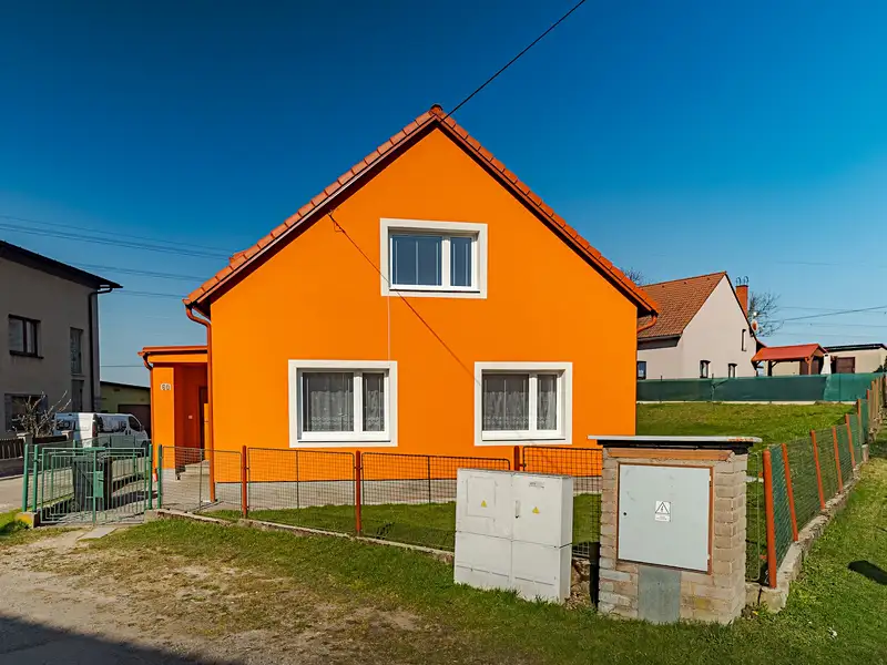 Prodej rodinného domu 180 m², pozemek 672 m², Semanín – náhled fotky 2
