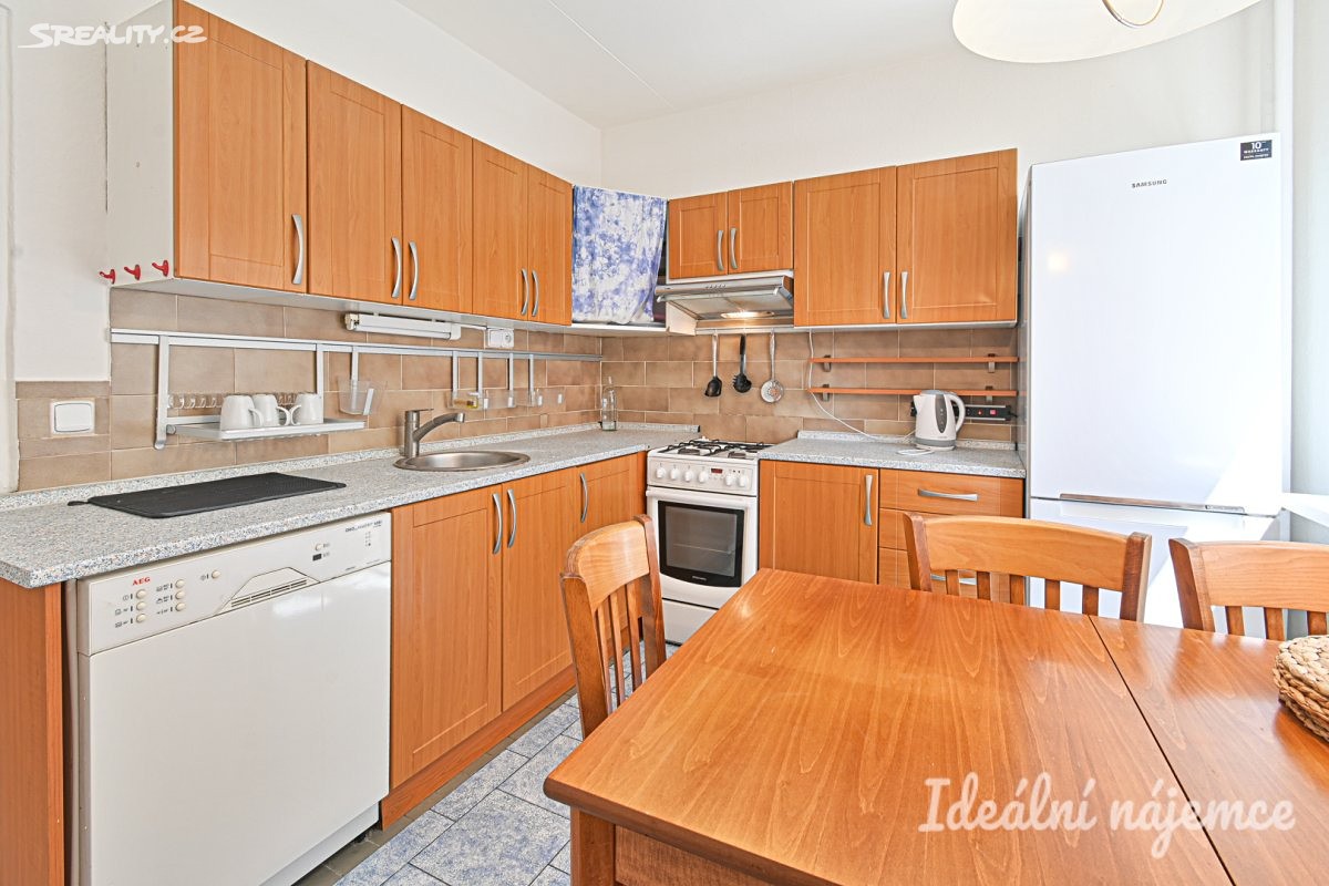 Pronájem bytu 3+1 72 m², Brno
