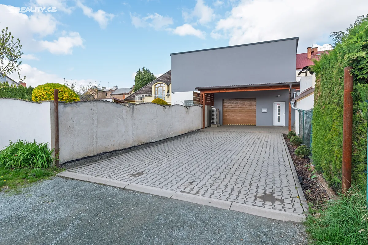 Prodej výrobní haly, prostoru 180 m², Jaroměř