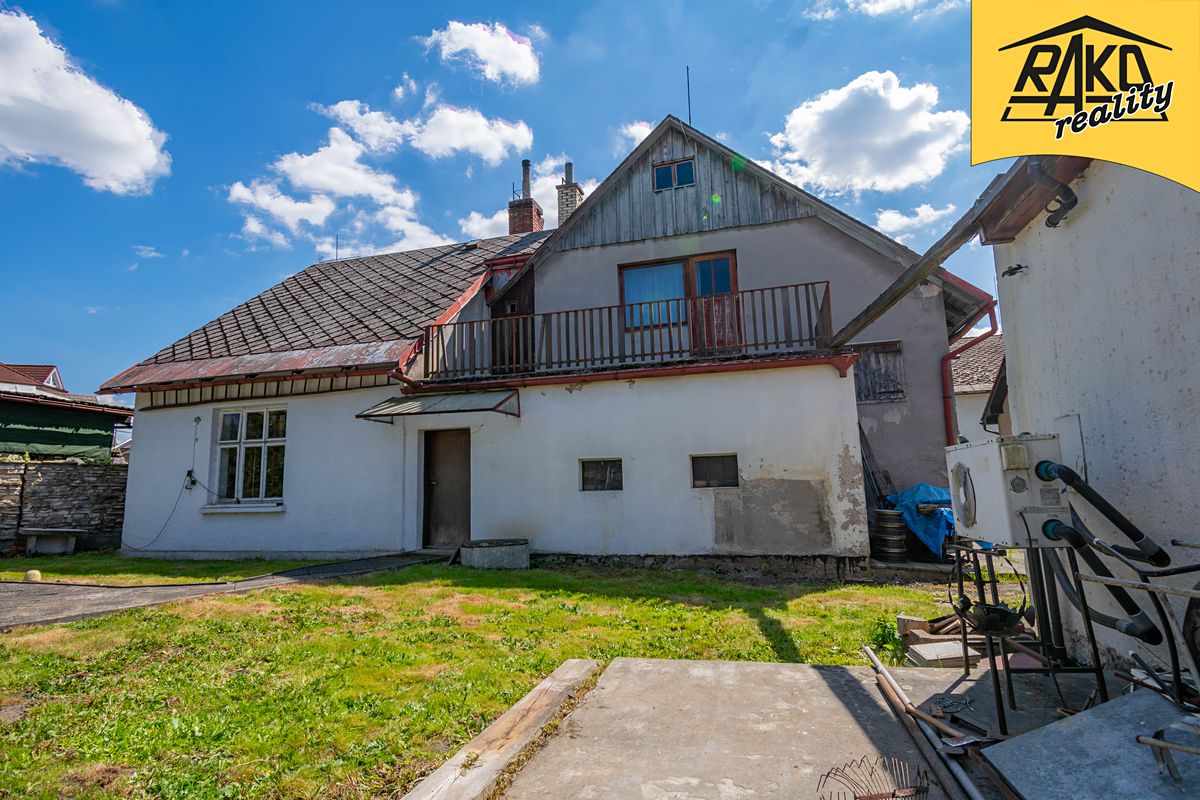Prodej rodinného domu 310 m², pozemek 664 m² – fotografie 2