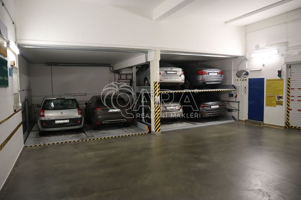 Pronájem garáže 18 m²