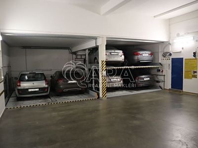 Pronájem garáže 18 m²
