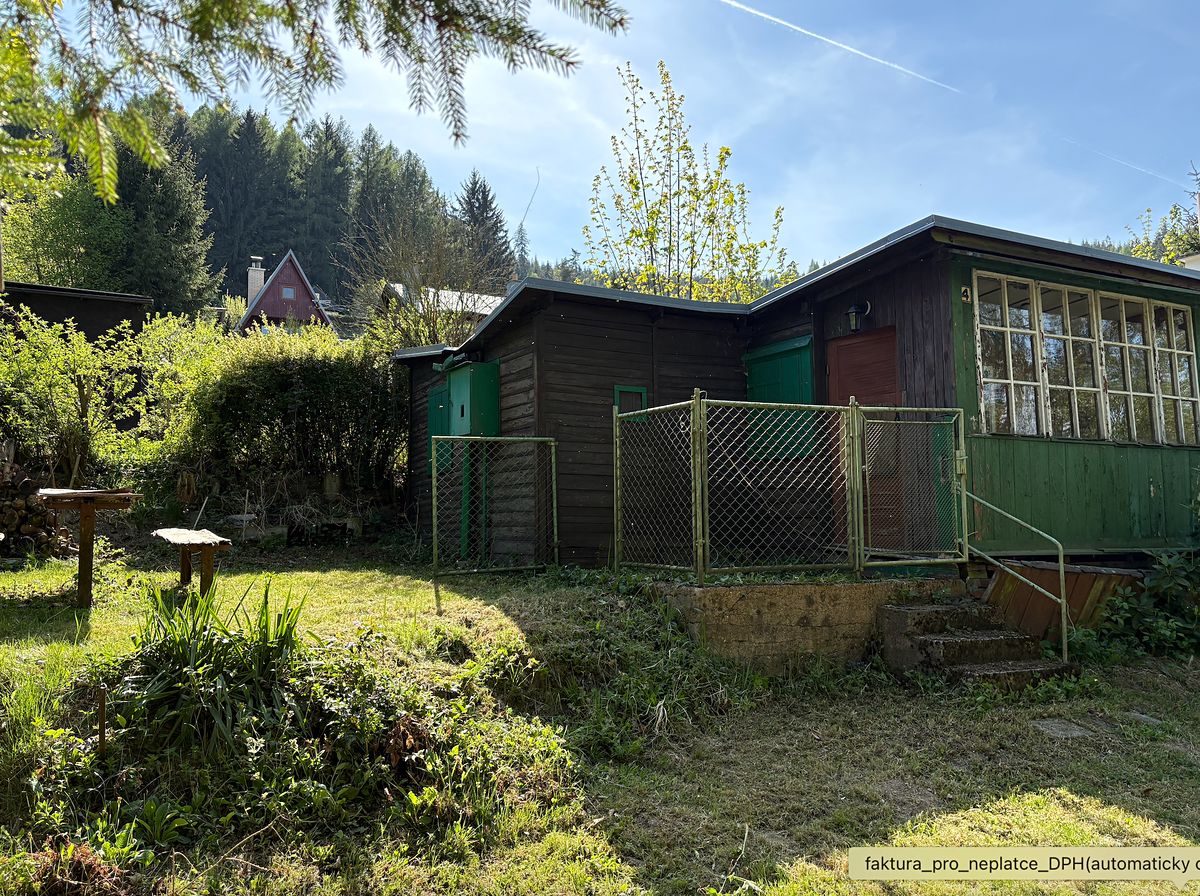 Prodej chaty 38 m², pozemek 218 m² – fotografie 2