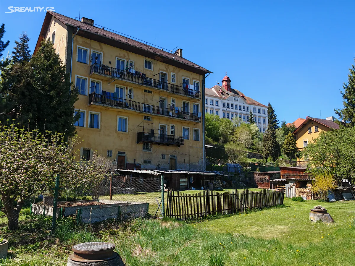 Prodej činžovního domu 700 m², Volyně