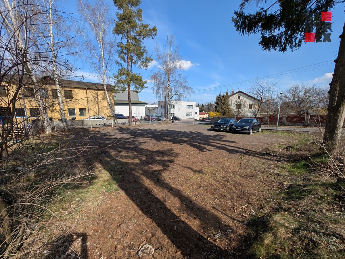 Pronájem pozemku 450 m² – fotografie 2
