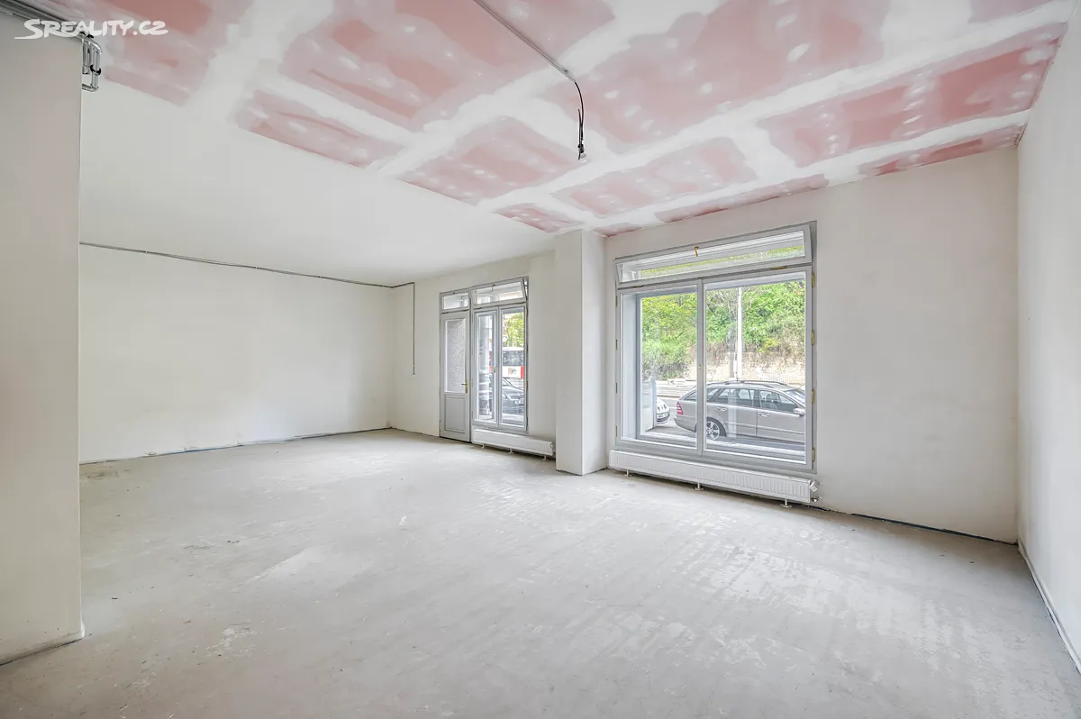 Prodej obchodního prostoru 121 m², Praha