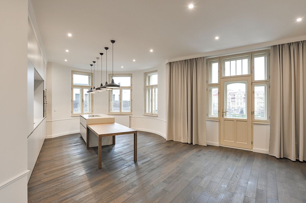 Pronájem bytu 4+kk 165 m² (Jednopodlažní)