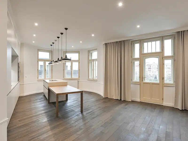 Pronájem bytu 4+kk 165 m², Praha – náhled fotky 1
