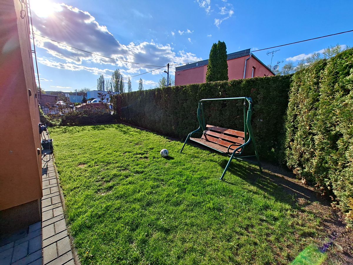 Prodej rodinného domu 86 m², pozemek 140 m² – fotografie 3
