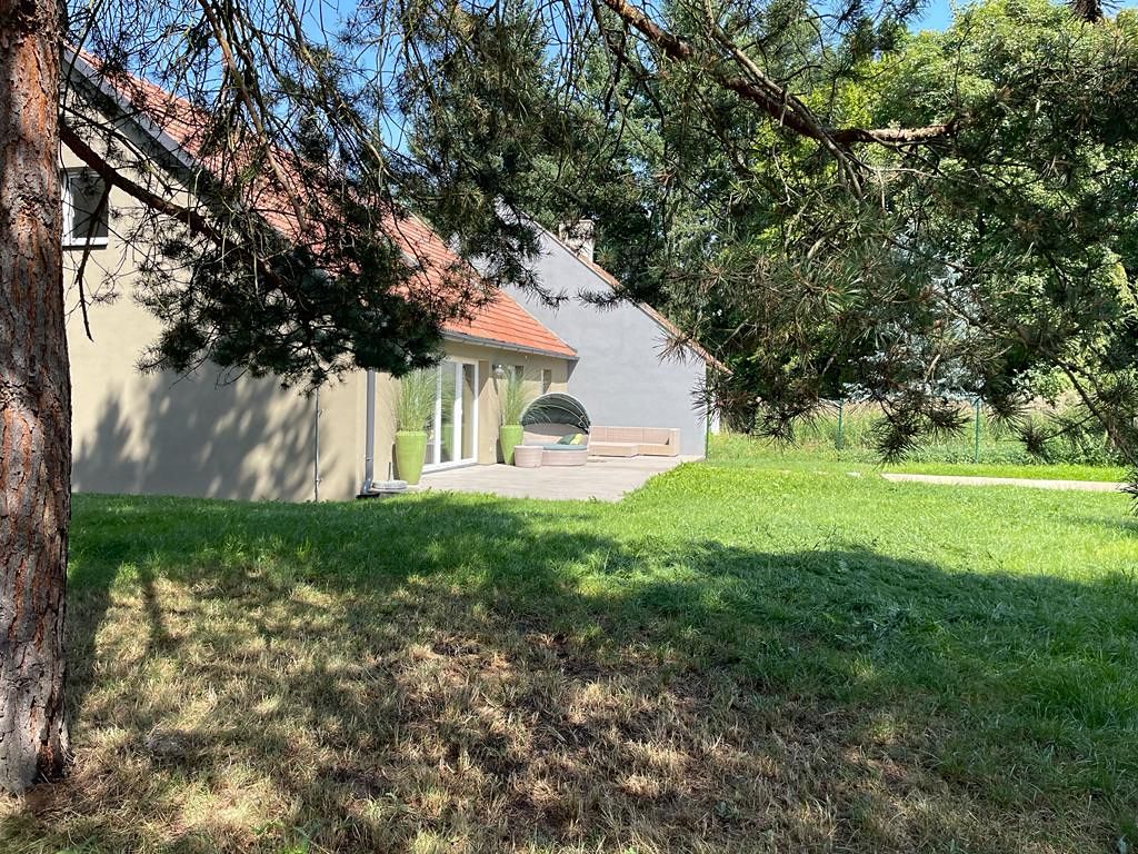 Prodej rodinného domu 220 m², pozemek 720 m²