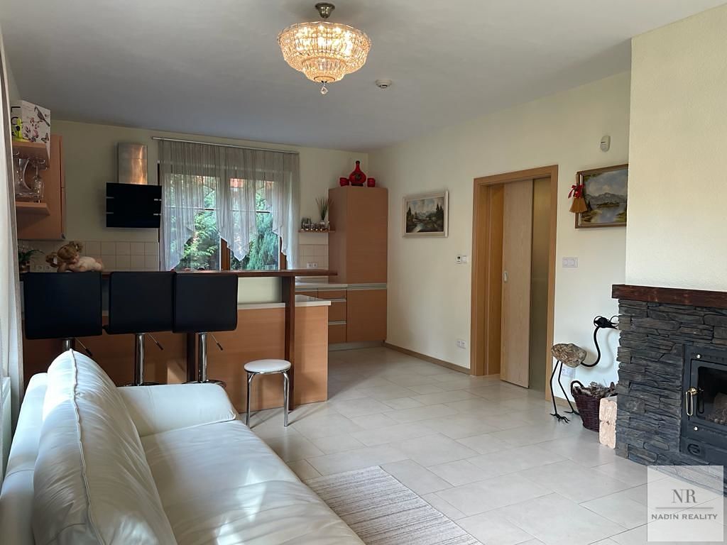 Prodej rodinného domu 170 m², pozemek 1178 m² – fotografie 4