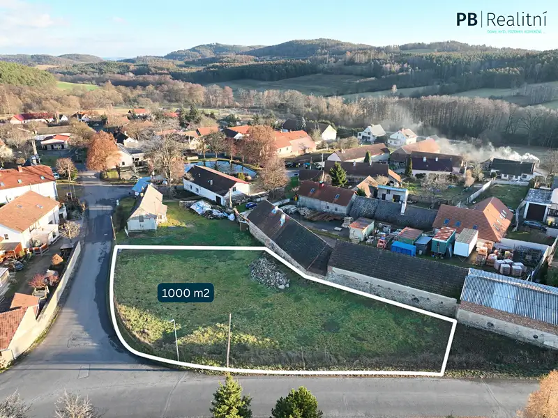 Prodej stavebního pozemku 1000 m², Jablonná – náhled fotky 1