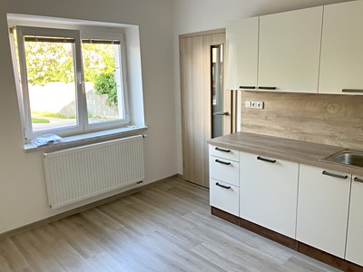 Pronájem bytu 2+1 60 m² (Jednopodlažní) — photo 3