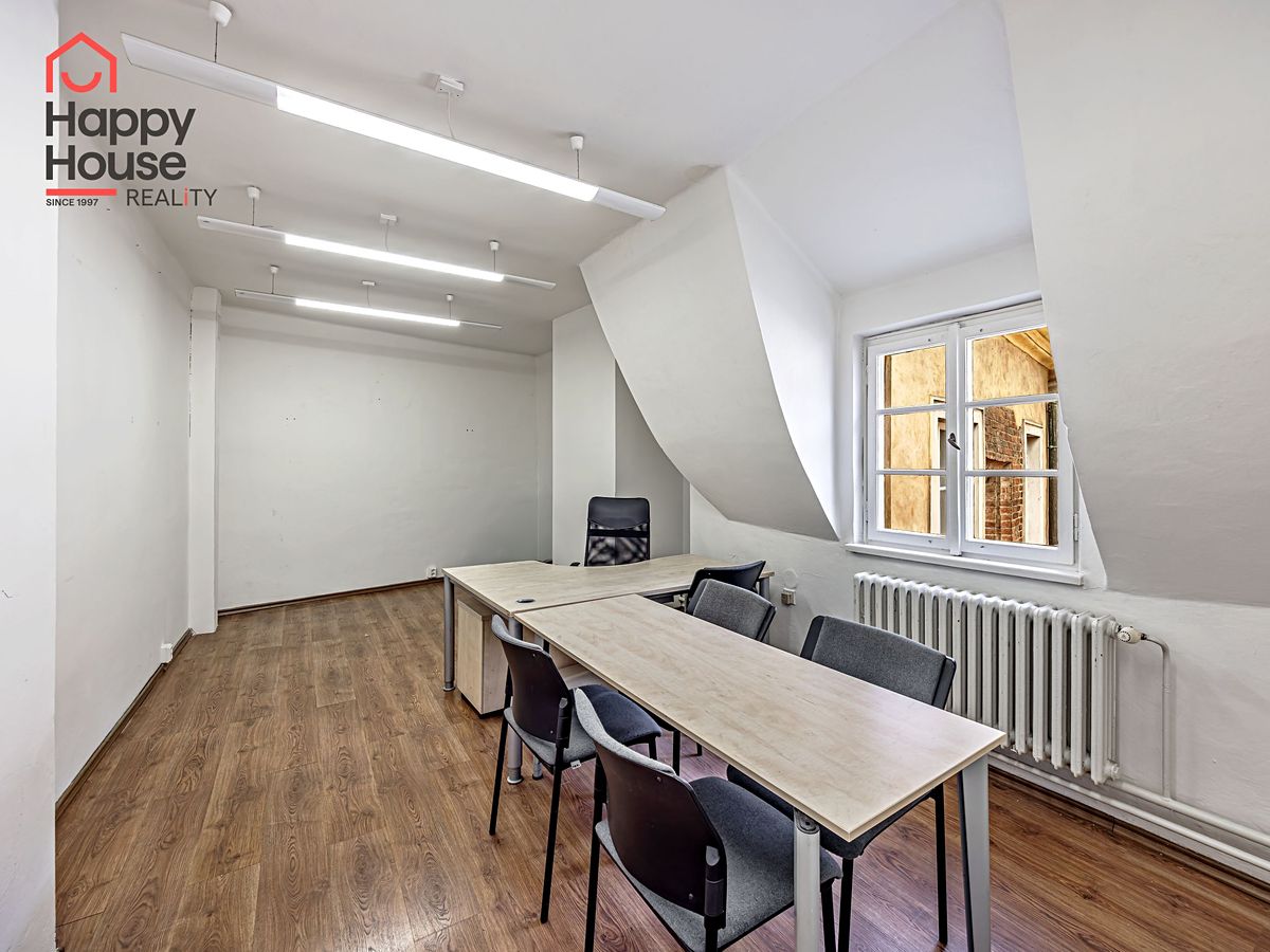 Pronájem kanceláře 32 m² – fotografie 2