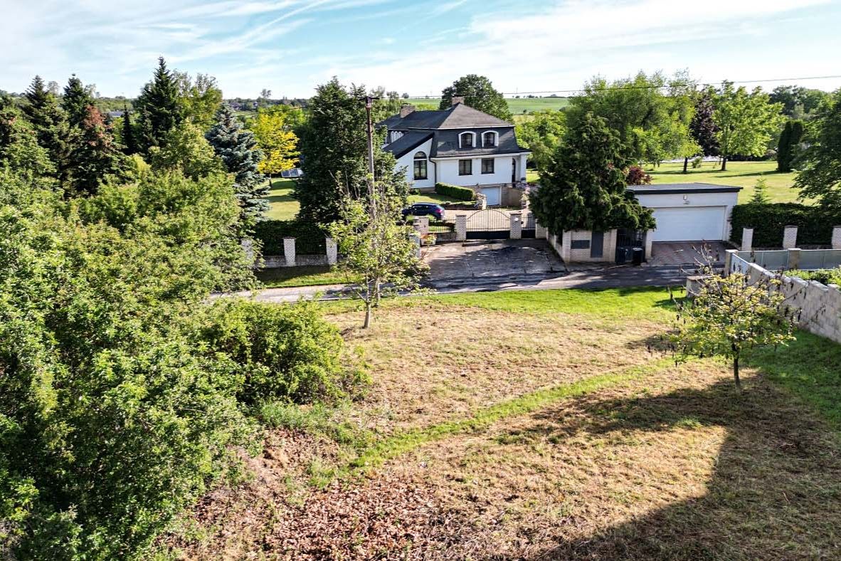 Prodej stavebního pozemku 887 m² – fotografie 5