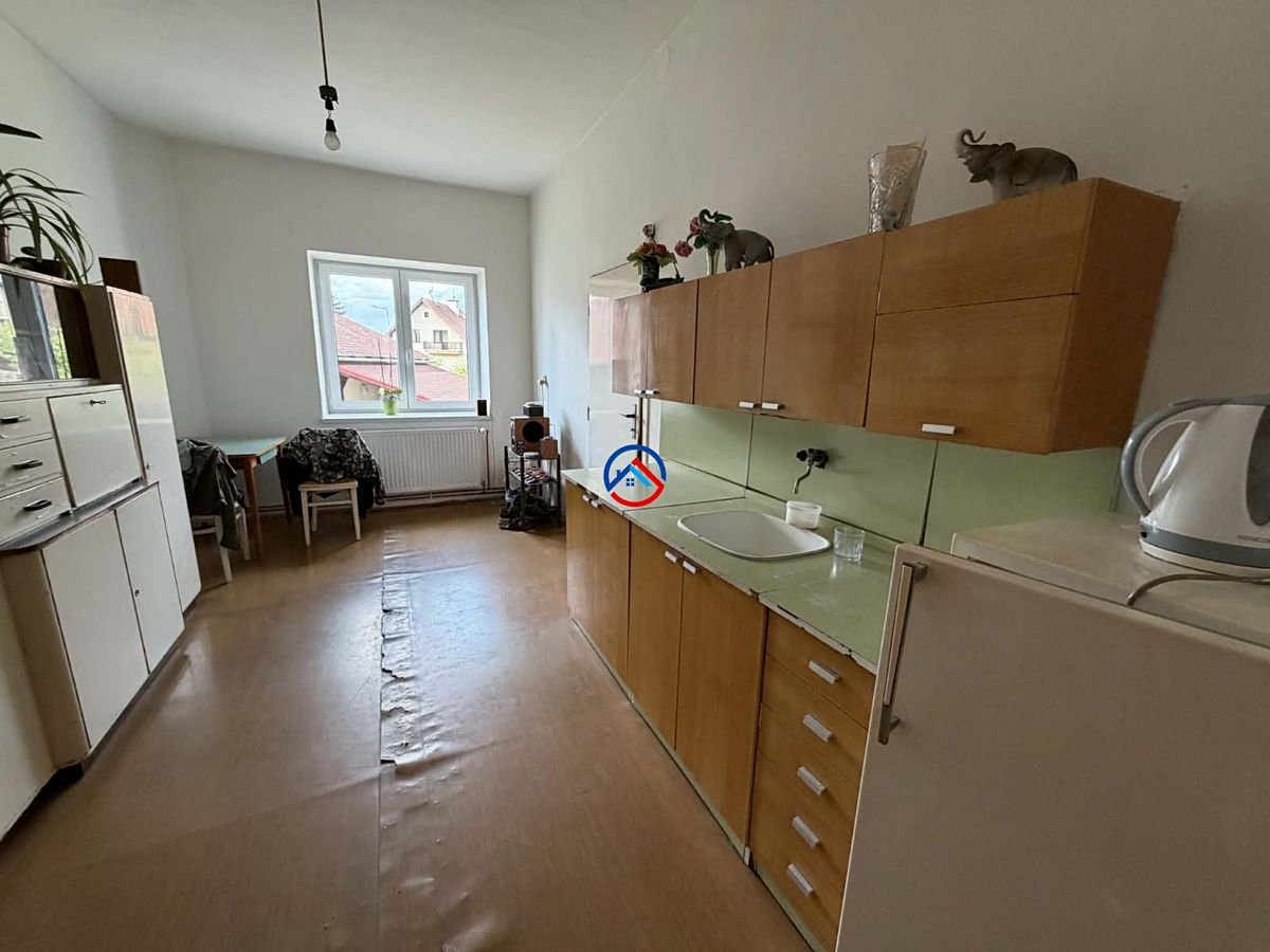 Prodej vícegeneračního domu 200 m², pozemek 396 m² – fotografie 5