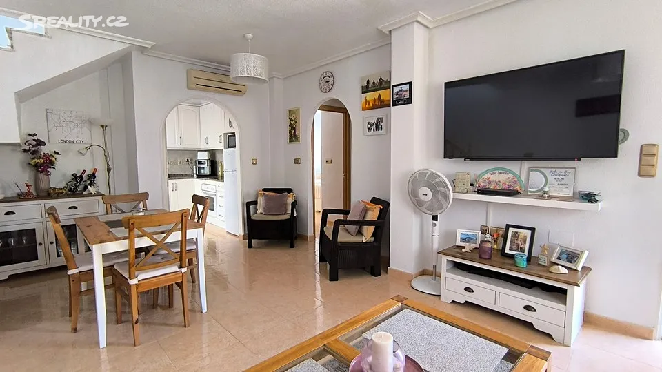 Prodej vily 102 m², pozemek 180 m² - Widok 6