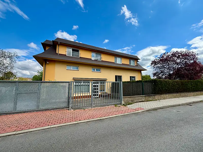 Pronájem obchodního prostoru 150 m², Praha – náhled fotky 3