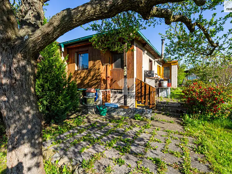 Prodej chaty 18 m², pozemek 418 m², Praha – náhled fotky 1