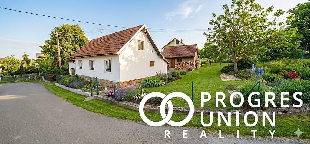 Prodej rodinného domu 139 m², pozemek 867 m² – fotografie 2