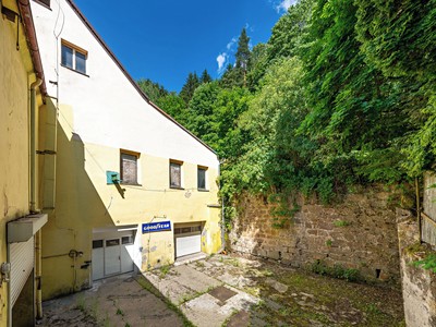 Pronájem výrobní haly, prostoru 275 m²