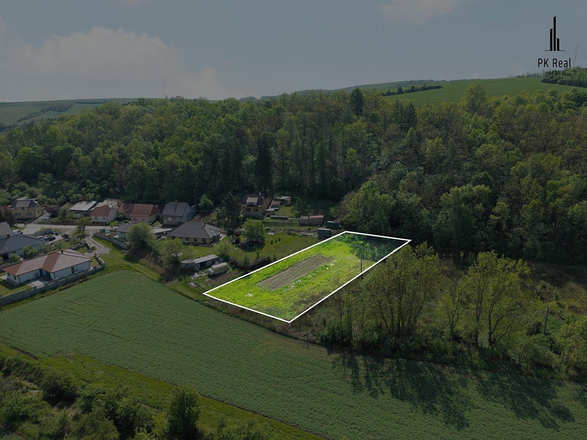 Prodej stavebního pozemku 1530 m²