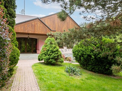 Prodej  vily 386 m², pozemek 3 822 m²