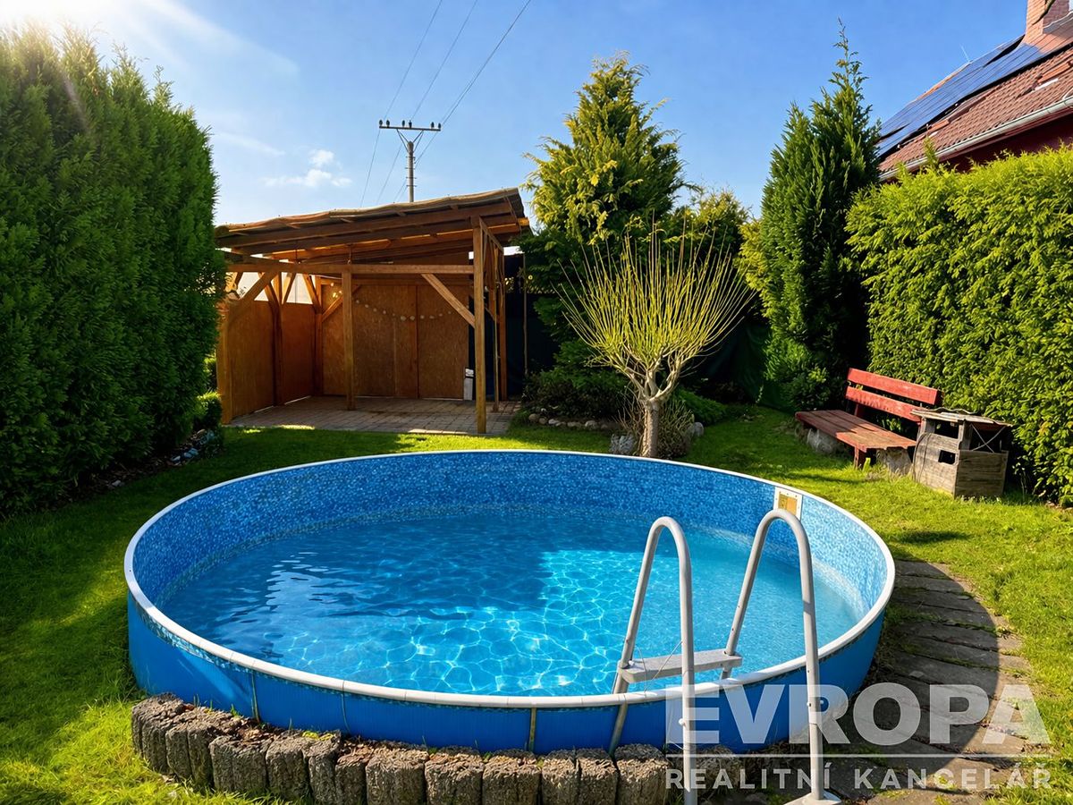 Prodej rodinného domu 137 m², pozemek 349 m² – fotografie 2