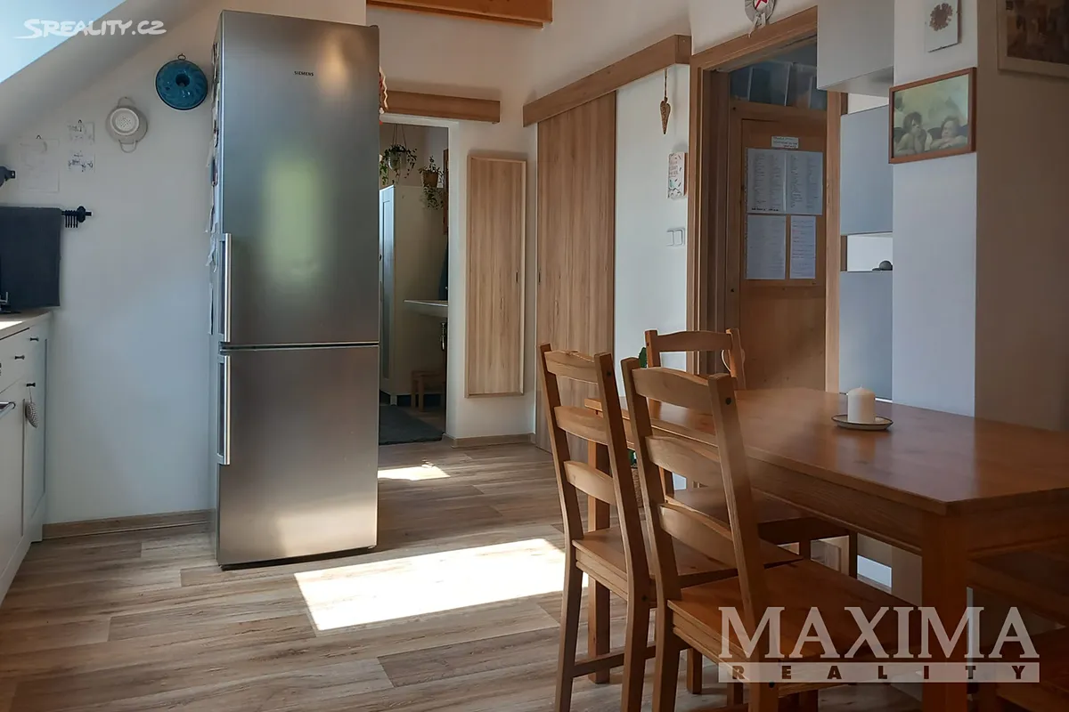 Prodej rodinného domu 111 m², pozemek 916 m², Městec Králové