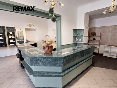 Prodej obchodního prostoru 57 m²