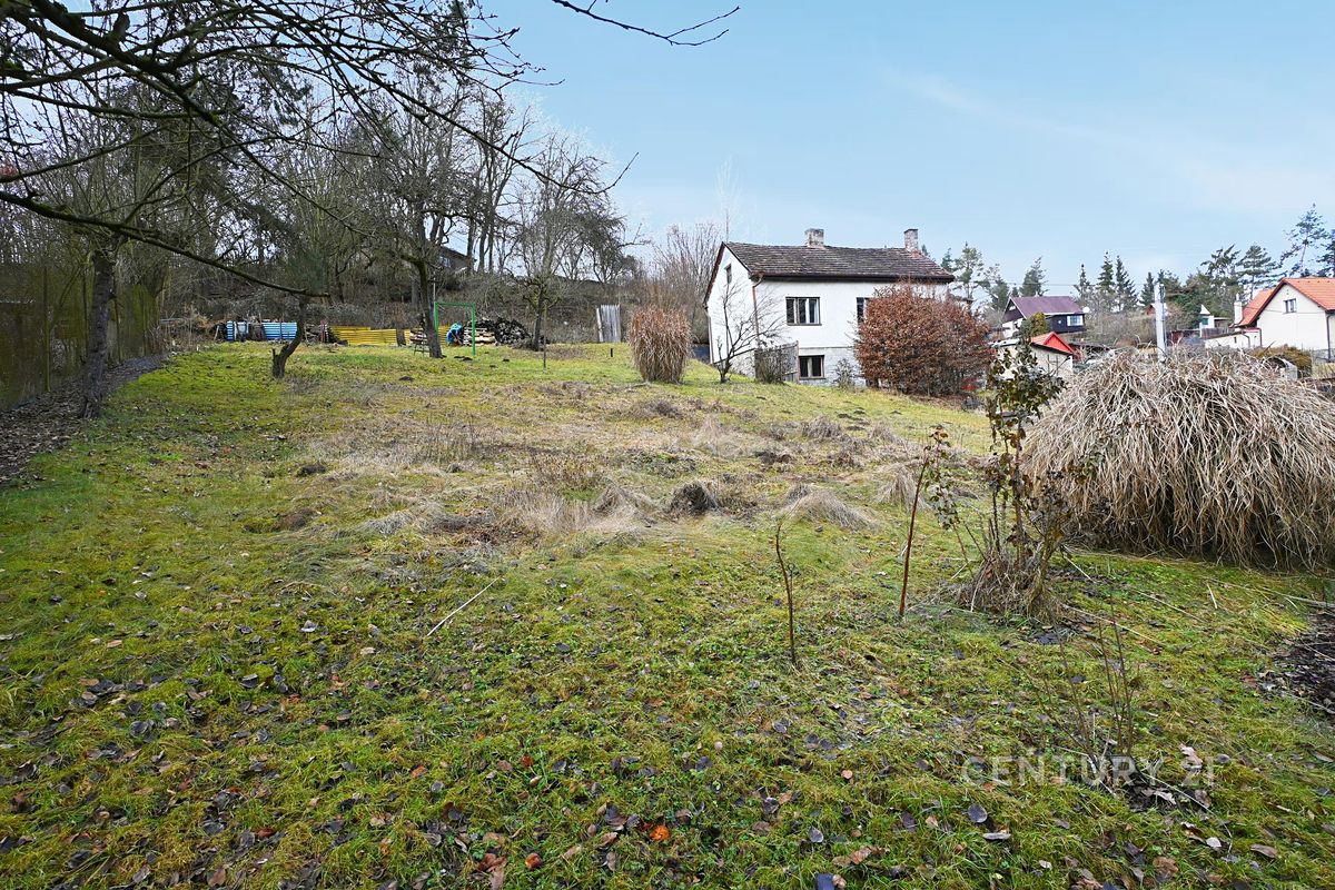 Prodej stavebního pozemku 1202 m² – fotografie 2