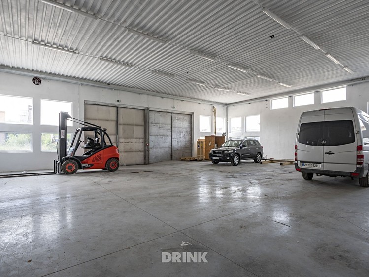 Prodej komerčního prostoru, 1 580 m² (14 z 45)