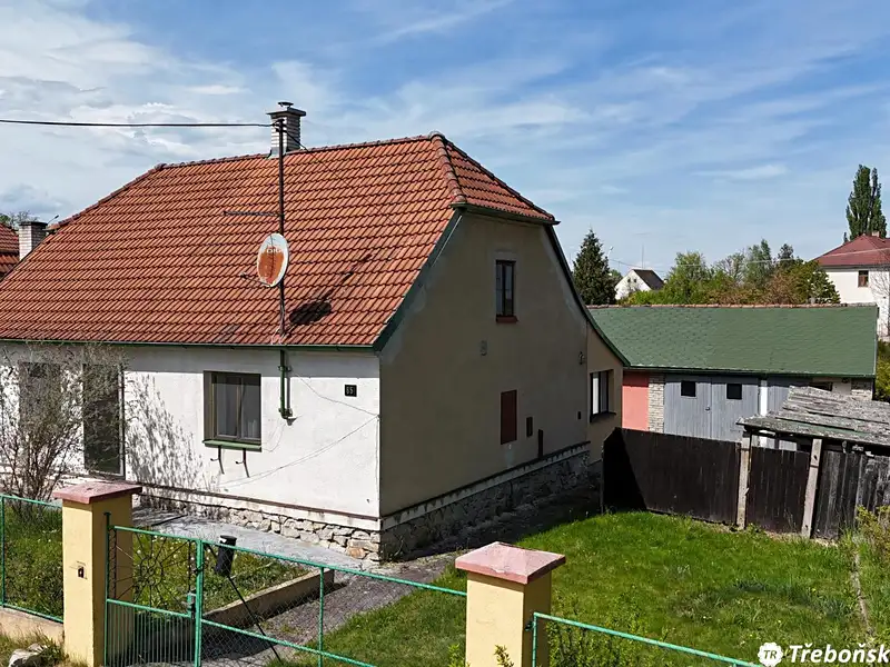 Prodej rodinného domu 83 m², pozemek 589 m², Domanín – náhled fotky 1