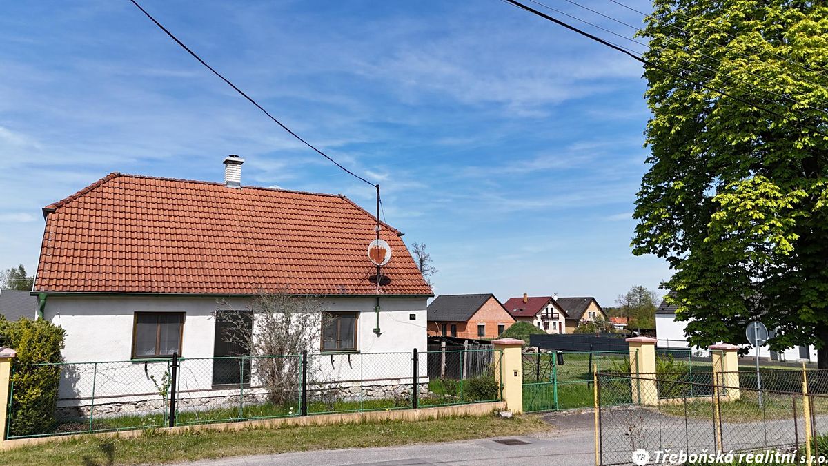 Prodej rodinného domu 83 m², pozemek 589 m² – fotografie 3
