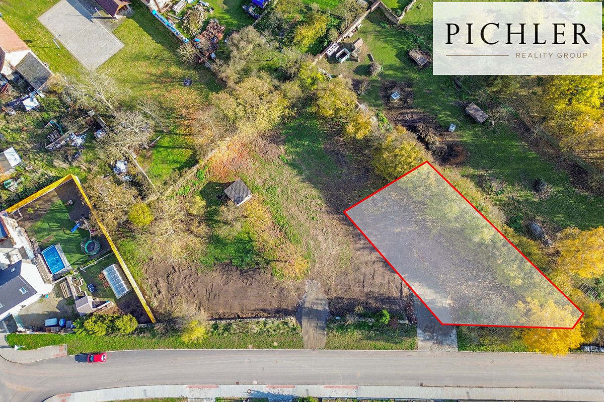 Prodej stavebního pozemku 696 m²