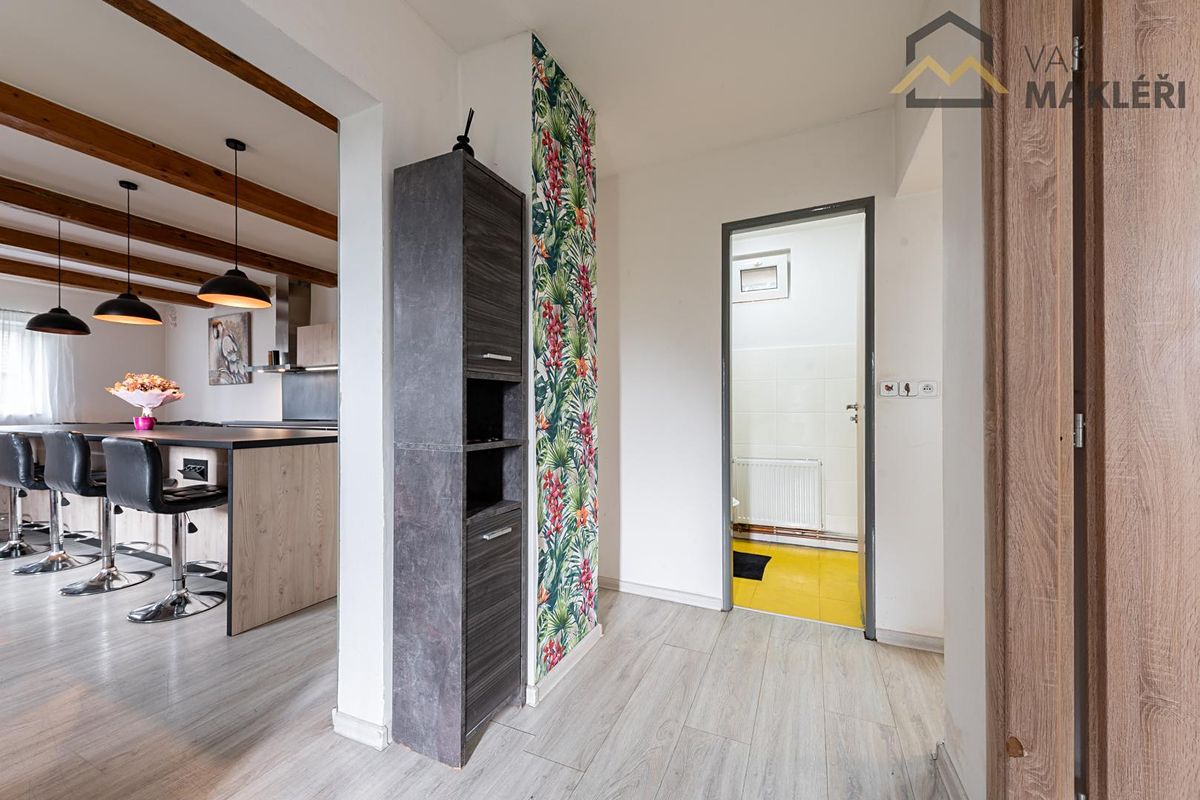 Prodej rodinného domu 100 m², pozemek 1000 m² – fotografie 4
