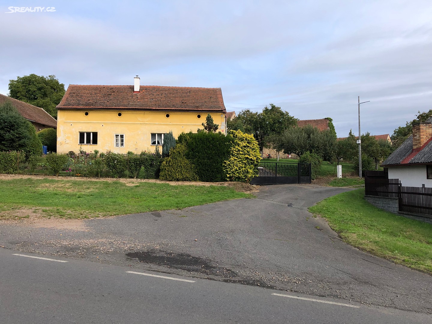 Prodej  zemědělské usedlosti 510 m², pozemek 8 751 m², okres Příbram