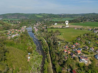 Prodej  stavebního pozemku 1 676 m²