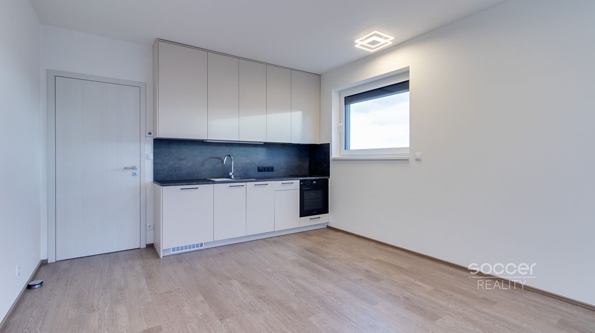 Pronájem bytu 1+kk 32 m²