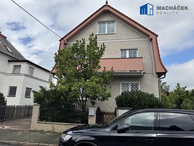 Pronájem bytu 4+kk 100 m²