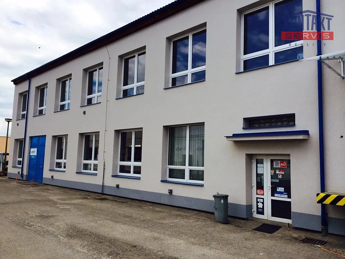 Pronájem skladového prostoru 241 m²
