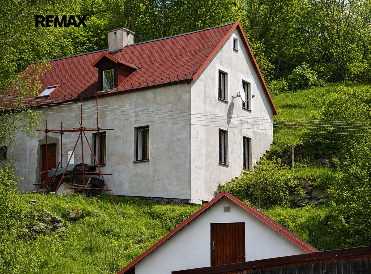Prodej rodinného domu 170 m², pozemek 725 m²