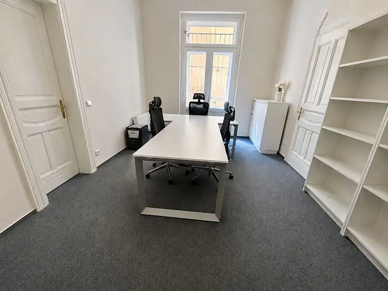 Pronájem kanceláře 19 m², Praha – náhled fotky 3