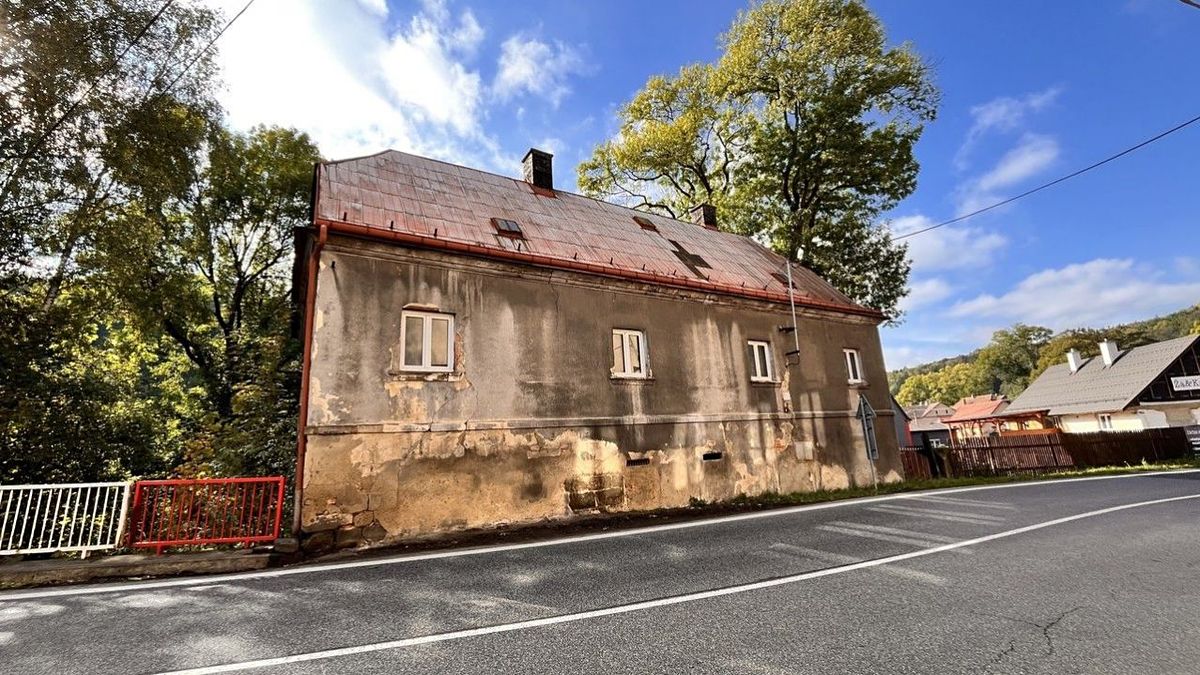 Prodej rodinného domu 200 m², pozemek 326 m² – fotografie 4